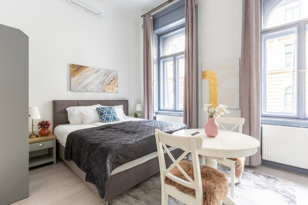 Lh Gallery Apartments Budapest Ngoại thất bức ảnh